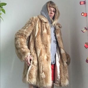 BLONDE FAUX FUR COAT